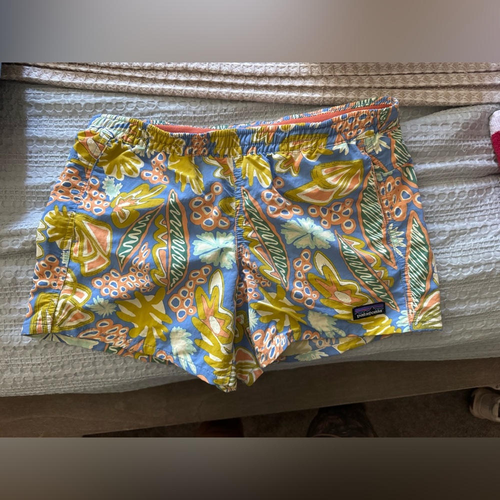 Patagonia girls Yellow & Blue Floral Athletic Shorts